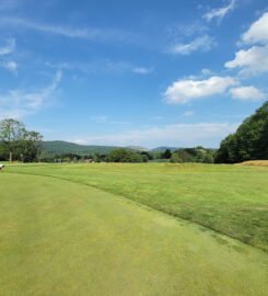Paramount Country Club