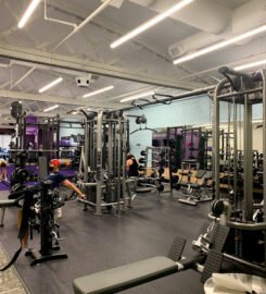 Anytime Fitness Chicago Broadway