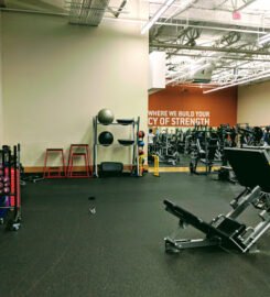 Gold’s Gym San Antonio Lockhill Village