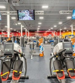 Crunch Fitness – San Pedro