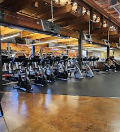 Gold’s Gym Austin Highland