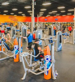 Crunch Fitness – Tyrone